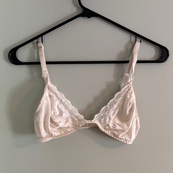 🔥Vintage Lace Bra - Picture 1 of 5